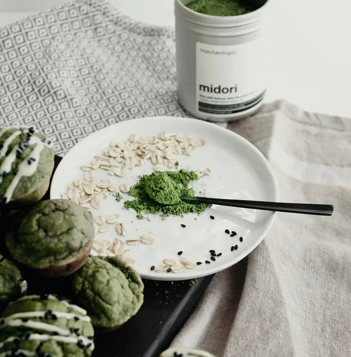 Midori matcha, a favorite among chefs and culinary artists, offers rich notes of shade-grown green tea and a captivating fragrance. Ideal for crafting steamed or frothed milk beverages and versatile in drink and dessert recipes.
