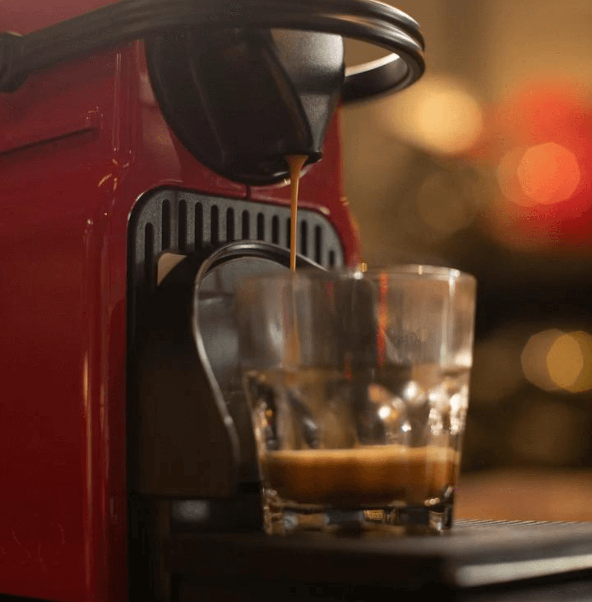 Rich espresso coffee capsules with chocolate, toffee, and roasted nuts notes, perfect for making a flat white at home.