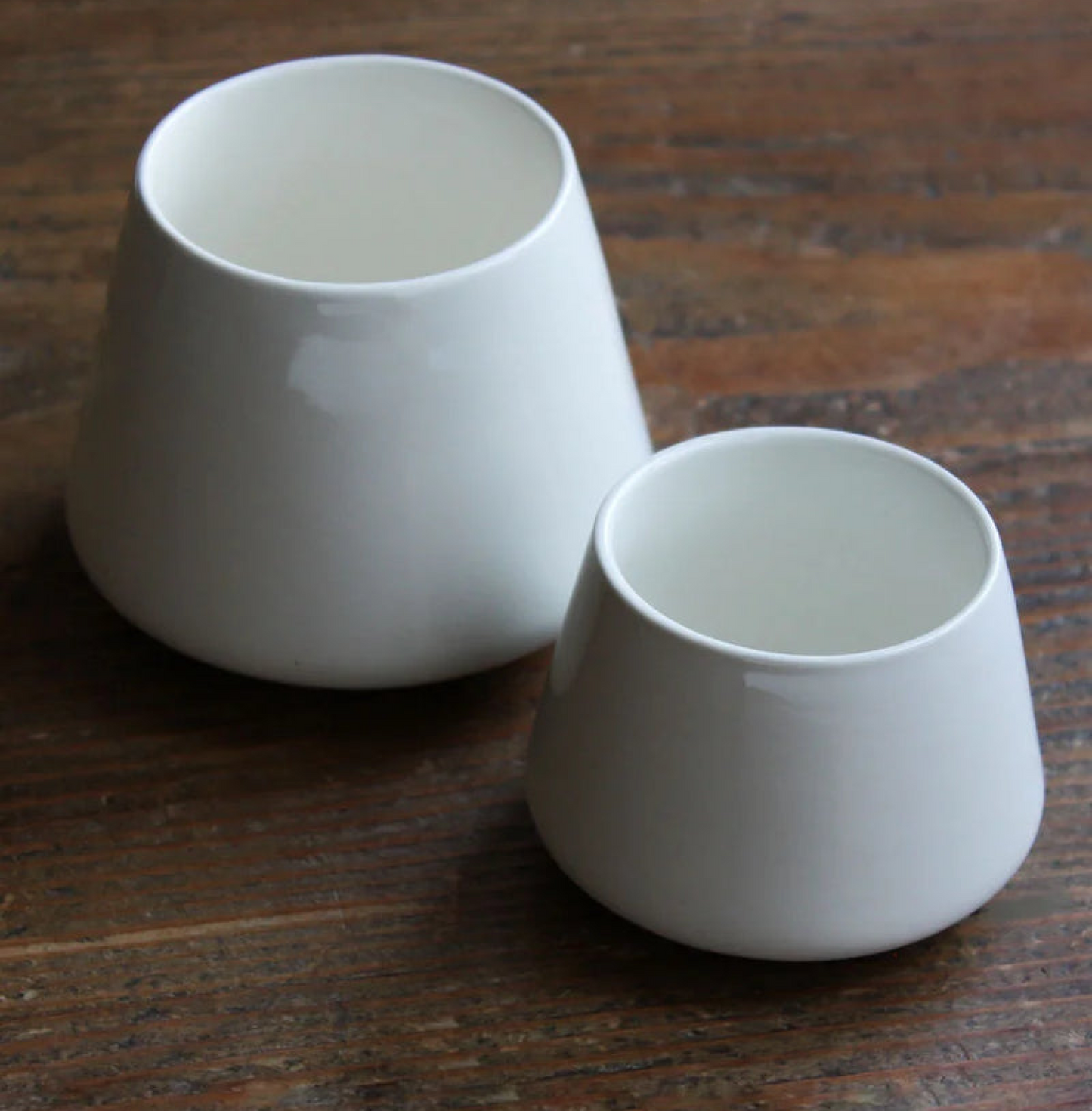 Graycano Cupcano - Porcelain Small coffee cups on wooden table