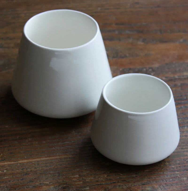 Graycano Cupcano - Porcelain Small coffee cups on wooden table