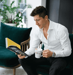 RL9 Coffee Espresso by Robert Lewandowski is a bold dark-roast blend of 100% Arabica beans, delivering thick crema and flavors of dark chocolate, cacao, walnuts, and tobacco.