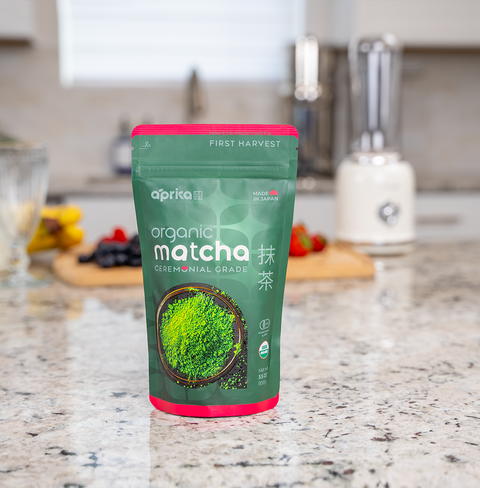 A vibrant green, finely ground Organic Japanese Ceremonial Grade Matcha Green Tea Powder, sourced from premium Yabukita tea leaves. This rich, antioxidant-packed matcha offers a smooth umami flavor, perfect for traditional tea ceremonies, lattes, and well