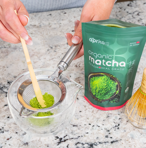 A vibrant green, finely ground Organic Japanese Ceremonial Grade Matcha Green Tea Powder, sourced from premium Yabukita tea leaves. This rich, antioxidant-packed matcha offers a smooth umami flavor, perfect for traditional tea ceremonies, lattes, and well