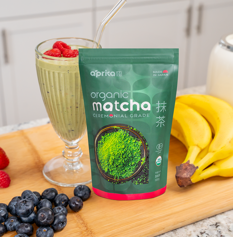 A vibrant green, finely ground Organic Japanese Ceremonial Grade Matcha Green Tea Powder, sourced from premium Yabukita tea leaves. This rich, antioxidant-packed matcha offers a smooth umami flavor, perfect for traditional tea ceremonies, lattes, and well