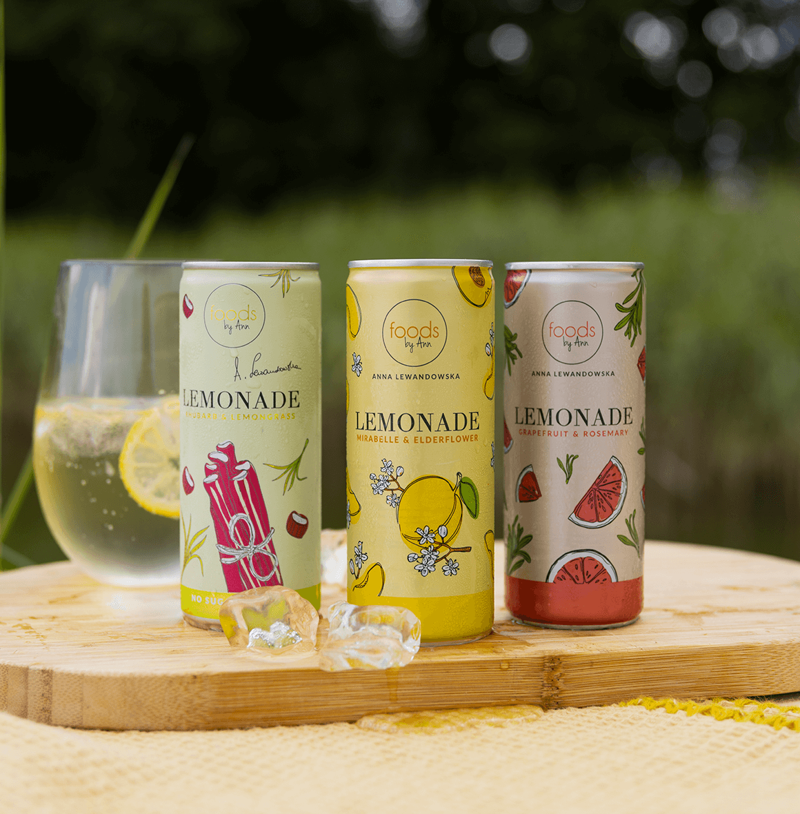 FOODS BY ANN Grapefruit & Rosemary Lemonade, sparkling summer drink with natural ingredients, free from preservatives and artificial colors.