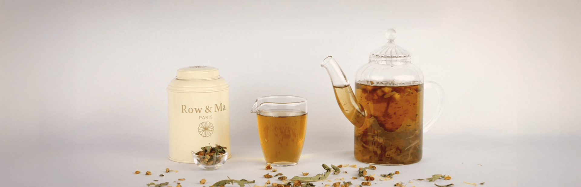 "Exquisite loose-leaf and tea bag teas from France, crafted with premium ingredients to deliver unparalleled flavor and aroma. Indulge in the luxury of artisanal French teas, featuring elegant blends and rich infusions that elevate every tea moment. Perfect for tea connoisseurs seeking the finest in quality and sophistication.