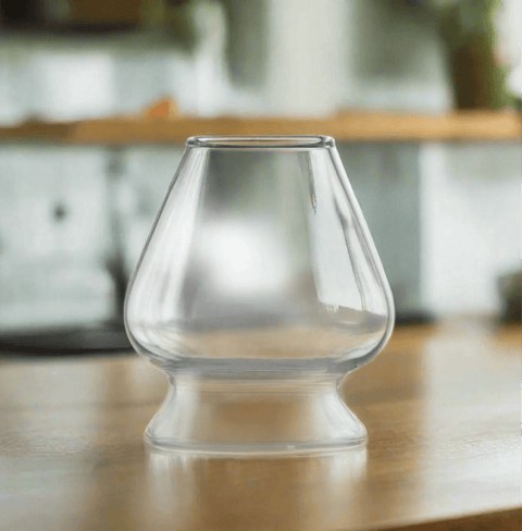 Clear Glass Whisk Holder made from borosilicate glass allows airflow for drying while providing a modern, transparent look.
